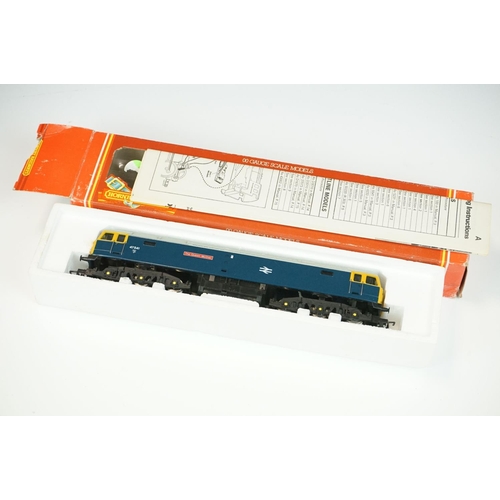 169 - Eight boxed Hornby OO gauge locomotives to include 2 x The Queen Mother, Mammoth, Britannia, BR Rail... 