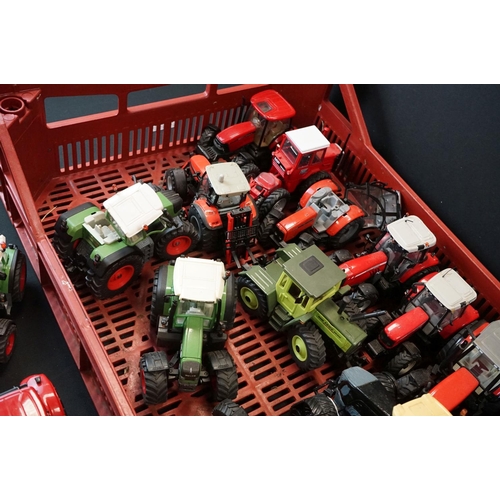 1062 - 20 Diecast model tractors mainly featuring Siku examples, plus Universal Hobbies etc