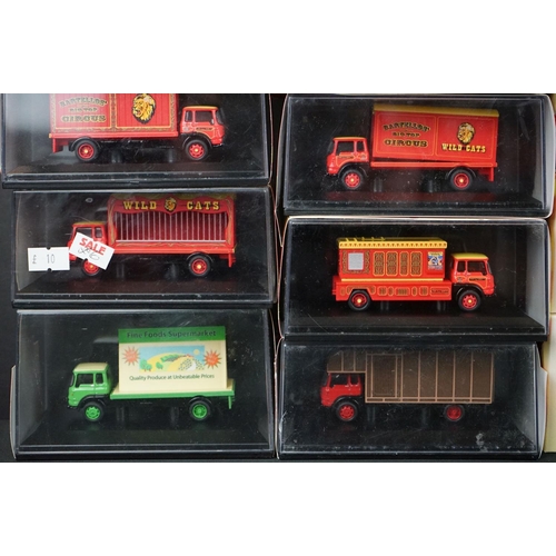 1065 - 28 Boxed / cased Oxford Diecast Hornby diecast models to include 6 x Bartello's Big Top Circus Vehic... 