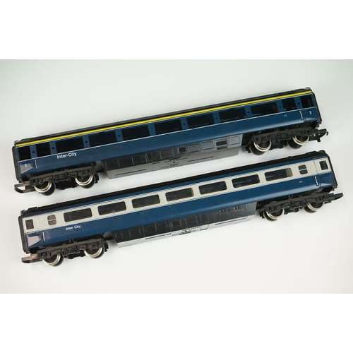 128 - Hornby OO gauge InterCity 125 locomotive & coach set, 4 items