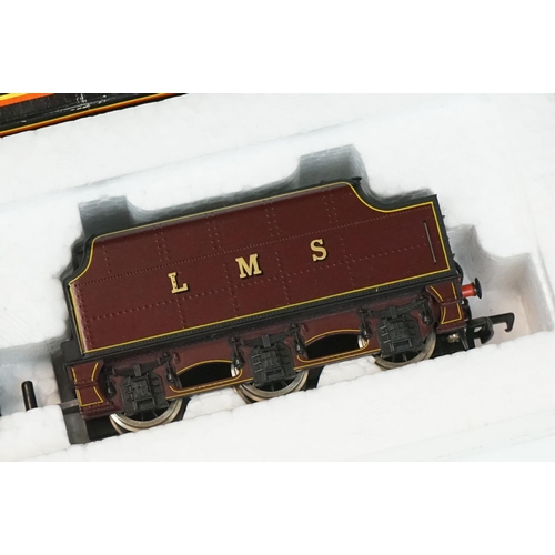 129 - Four boxed Palitoy Mainline locomotives to include 37078 4-6-0 Hinton Manor Class GWR green, 37061 4... 