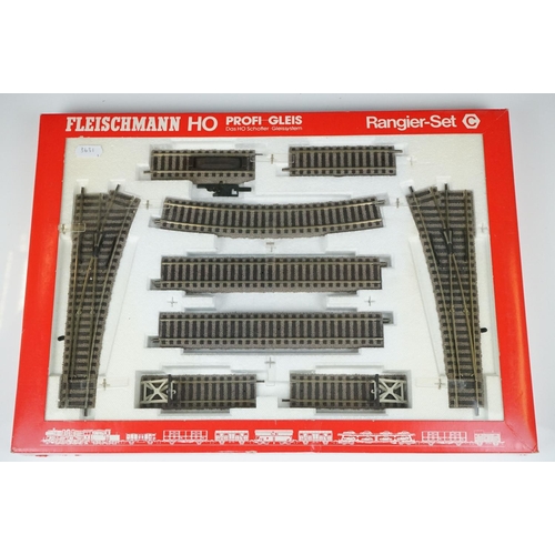 132 - Two boxed Fleischmann HO gauge Profi-Gleis sets to include 6190 Stations Set B and 6191 Rangier Set ... 