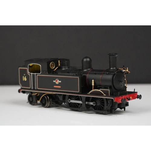 136 - Boxed Kernow Model Rail Centre K2102 Adams O2 Tank BR Black Late Crest 16 Ventor locomotive plus a b... 