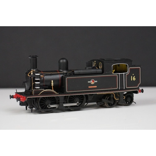 136 - Boxed Kernow Model Rail Centre K2102 Adams O2 Tank BR Black Late Crest 16 Ventor locomotive plus a b... 