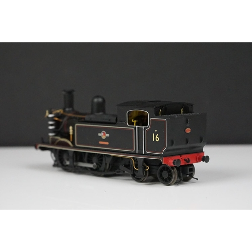 136 - Boxed Kernow Model Rail Centre K2102 Adams O2 Tank BR Black Late Crest 16 Ventor locomotive plus a b... 