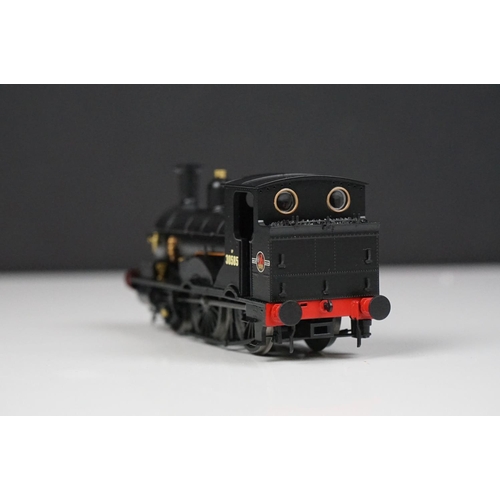 136 - Boxed Kernow Model Rail Centre K2102 Adams O2 Tank BR Black Late Crest 16 Ventor locomotive plus a b... 