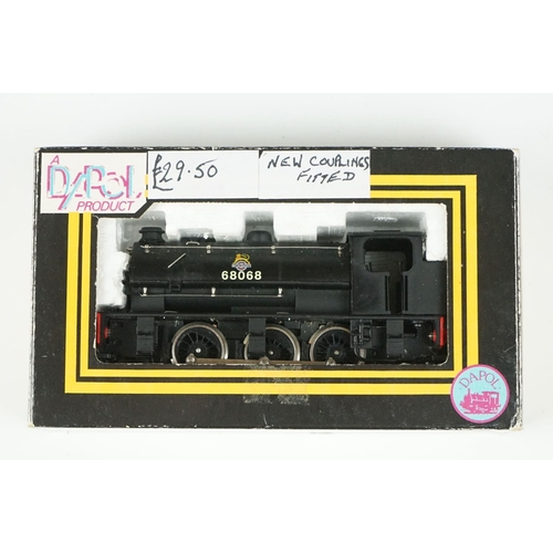 138 - Four boxed OO gauge locomotives to include Bachmann 31-475A Class G2A 49064 BR Black late crest with... 