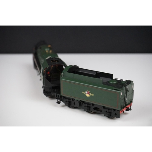 138 - Four boxed OO gauge locomotives to include Bachmann 31-475A Class G2A 49064 BR Black late crest with... 