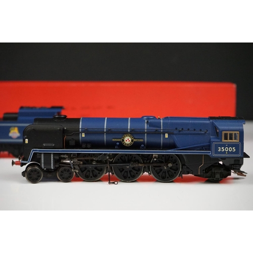 139 - Boxed Hornby OO gauge Railroad R3170 GWR Class 4900 Adderley Hall 4901 locomotive plus a Hornby OO g... 