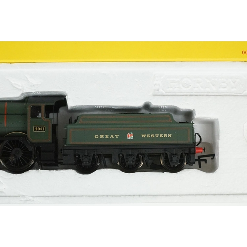 139 - Boxed Hornby OO gauge Railroad R3170 GWR Class 4900 Adderley Hall 4901 locomotive plus a Hornby OO g... 