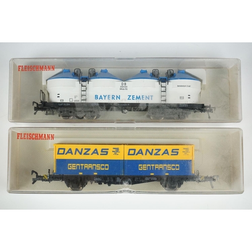 140 - 10 boxed / cased HO gauge items of rolling stock to include 7 x Fleischmann (5480, 5343, 5285, 5355,... 