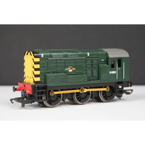 141 - Nine OO gauge locomotives to include Hornby BR Railfreight, Hornby BR 90020, Bachmann GWR 2-8-0 with... 