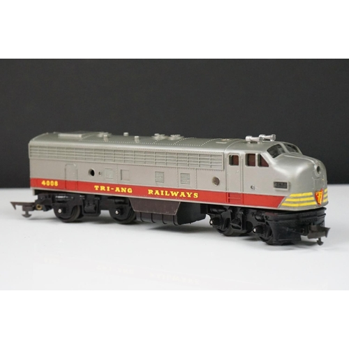 147 - Two boxed Triang OO gauge locomotives to include R55 B-B Diesel Loco TC Series and R52 0-6-0 Tank Lo... 