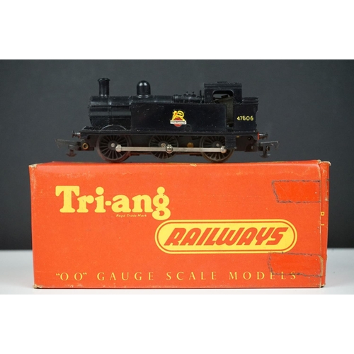 147 - Two boxed Triang OO gauge locomotives to include R55 B-B Diesel Loco TC Series and R52 0-6-0 Tank Lo... 