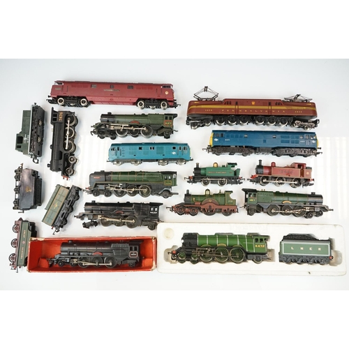 151 - 14 OO gauge locomotives to include Hornby Flying Scotsman in polystyrene packaging, Hornby Leviathan... 