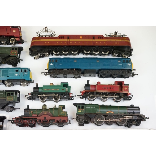 151 - 14 OO gauge locomotives to include Hornby Flying Scotsman in polystyrene packaging, Hornby Leviathan... 