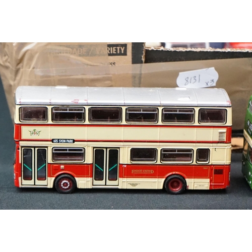 1267 - Over 150 diecast bus models, mostly EFE 1:76 scale, also featuring Corgi, Creative Master, etc (diec... 