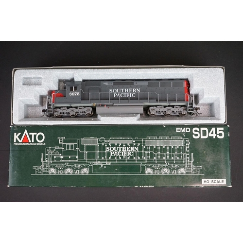 191 - Two boxed Kato HO gauge EMD SD45 Southern Pacific locomotives to include 37-1715 SP unnumbered and 3... 