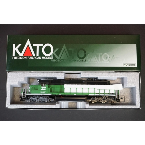 201 - Two boxed Kato HO gauge EMD SD40-2 Mid Burlington North locomotives to include #37-6601 and 37-6601A... 