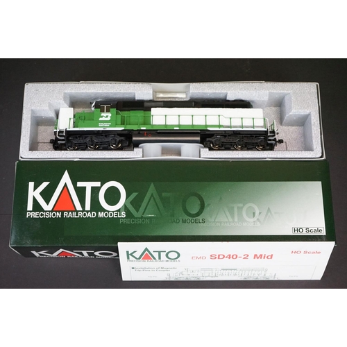 201 - Two boxed Kato HO gauge EMD SD40-2 Mid Burlington North locomotives to include #37-6601 and 37-6601A... 