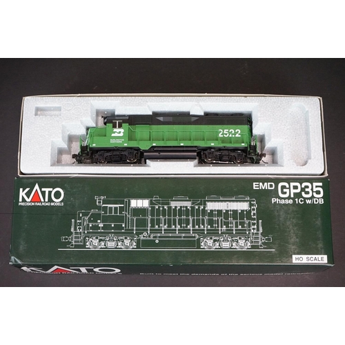 206 - Two boxed Kato HO gauge  EMD GP35 Phase 1C w/DB Burlington Northern locomotives to include 37-3001 #... 