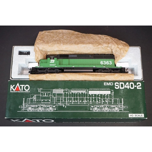 207 - Two boxed Kato HO gauge Burlington Northern locomotives to include EMD SD40 37-014 and EMD SD40-2 #6... 