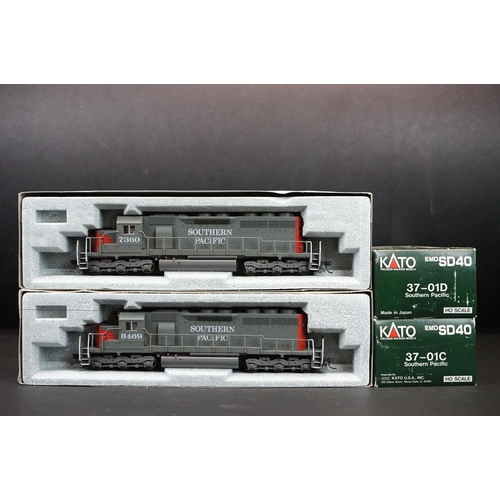 209 - Two boxed Kate HO gauge EMD SD40 Southern Pacific locomotives to include 37-01C and 37-01D, some box... 