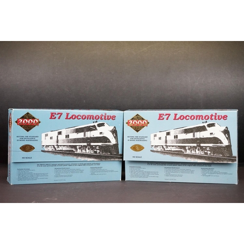 213 - Two boxed Proto Series HO gauge E7 Locomotives to include 21075 C&O #98 and 21074 C&O #95