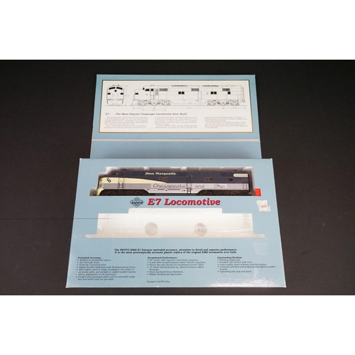 213 - Two boxed Proto Series HO gauge E7 Locomotives to include 21075 C&O #98 and 21074 C&O #95