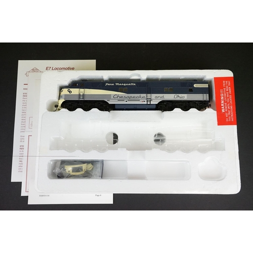 213 - Two boxed Proto Series HO gauge E7 Locomotives to include 21075 C&O #98 and 21074 C&O #95