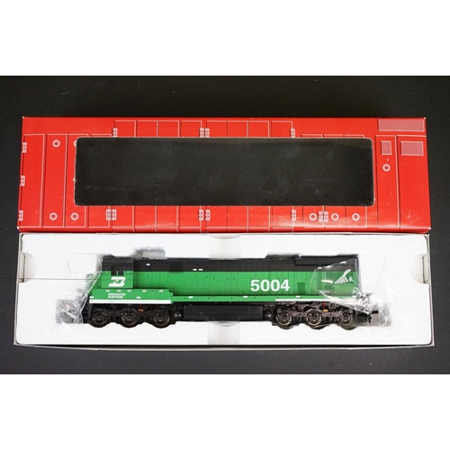 216 - Two boxed Atlas Model Railroad HO gauge Burlington Northern locomotives to include No 8620 C30-7 Roa... 