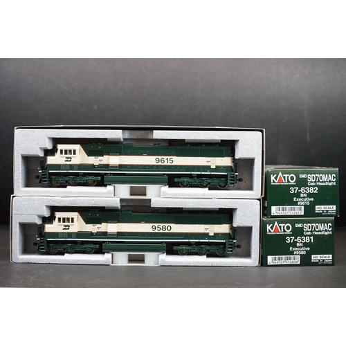 224 - Two boxed Kato HO gauge EMD SD70MAC Cab Headlight BN Executive locomotives to include 37-6381 #9580 ... 