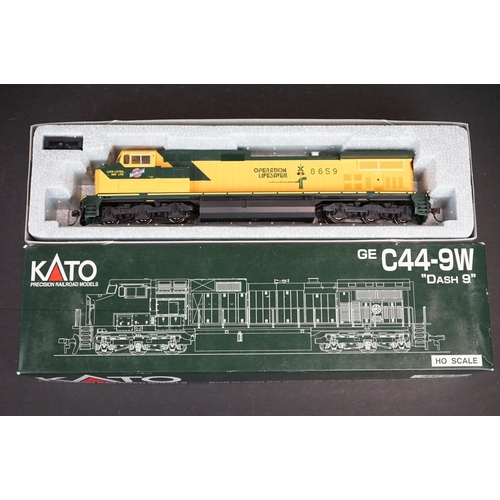 229 - Three boxed Kato HO gauge locomotives to include 37-6323 Conrail #6324, 37-1310 CNW Operation Lifesa... 