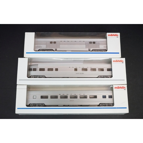 235 - 39 Boxed HO gauge items of rolling stock to include 10 x Bachmann, 6 x Walthers, 2 x AHM, 3 X Accura... 