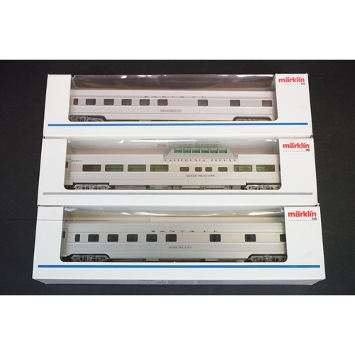 235 - 39 Boxed HO gauge items of rolling stock to include 10 x Bachmann, 6 x Walthers, 2 x AHM, 3 X Accura... 