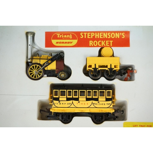 285 - Boxed Triang Hornby R346C Stephenson's Rocket Train complete with no box lid