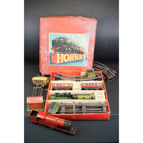 300A - Boxed Hornby O gauge Passenger Set No 31 containing 2 x locomotives, one with tender, 2 x coaches an... 