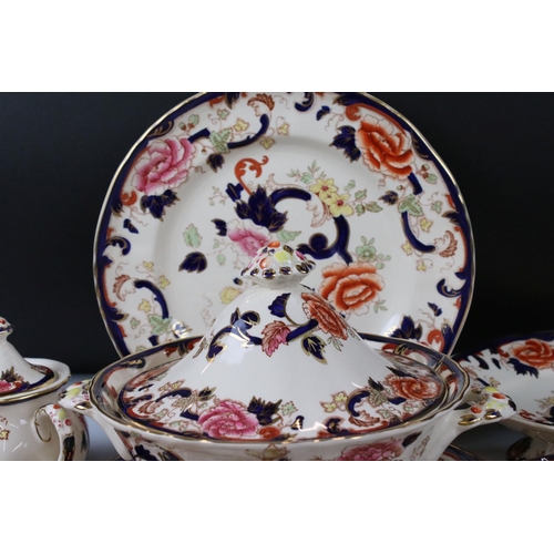 127 - Extensive collection of Mason's ' Mandalay ' Dinner and Tea ware including 6 bowls, footed cake stan... 