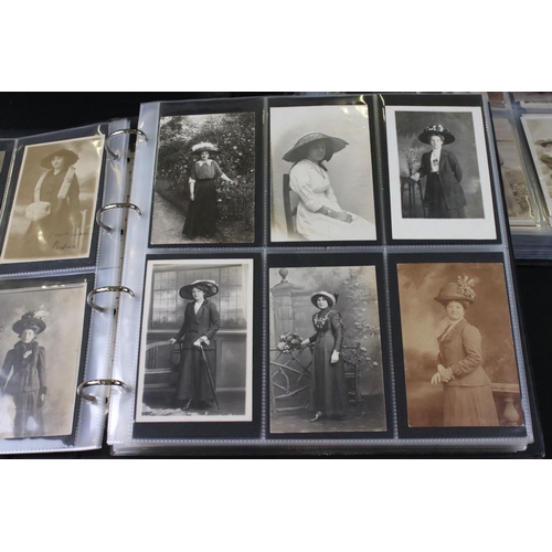 390 - Postcards - A collection of over 750 cards, mostly early 20th century depicting social history peopl... 