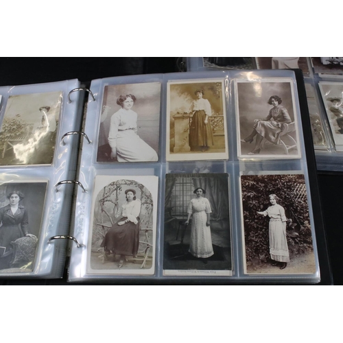 390 - Postcards - A collection of over 750 cards, mostly early 20th century depicting social history peopl... 