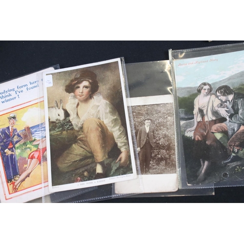 394 - Postcards - A mixed selection, early 20th century onwards, to include topographical, family groups, ... 