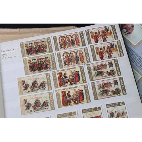 396 - Quantity of GB, Commonwealth and World stamps, in albums and loose, together with a quantity of ciga... 