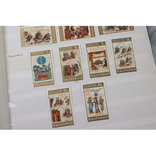 396 - Quantity of GB, Commonwealth and World stamps, in albums and loose, together with a quantity of ciga... 