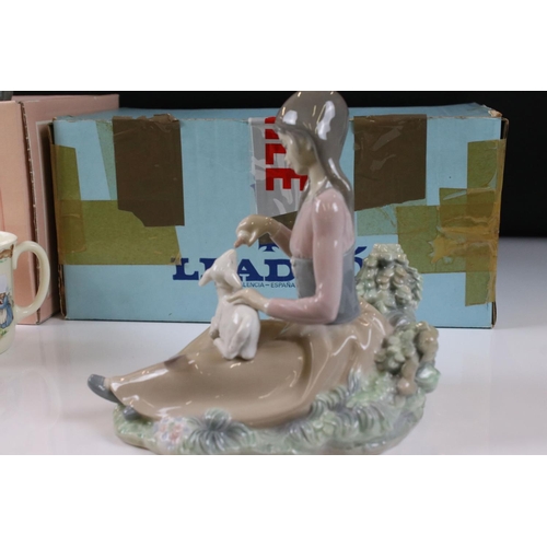 41 - Boxed Lladro ' Little Bo Peep ' figure model 1312, 18cm high together with a Boxed Nao ' Listening t... 