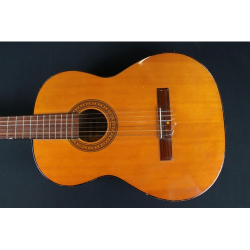 430 - Torre Supremo Guitar, A575, with soft case