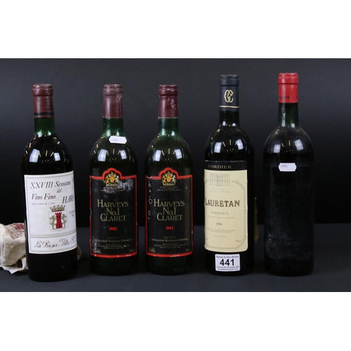 441 - A collection of five bottles of wine to include Laureate Bordeaux 1986, Rioja Cosecha 1986, Harveys ... 