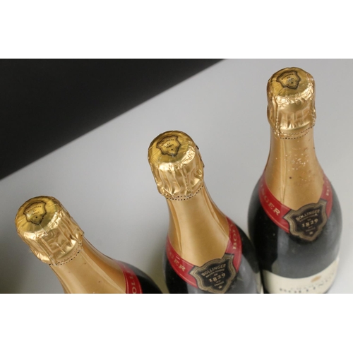 451 - Champagne - Bollinger Special Cuvee Brut NV, 6 B