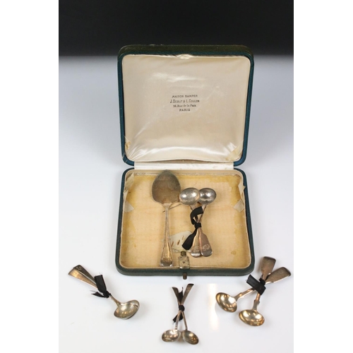 205 - A small group of fully hallmarked sterling silver cutlery to include mustard spoons and a preserve s... 