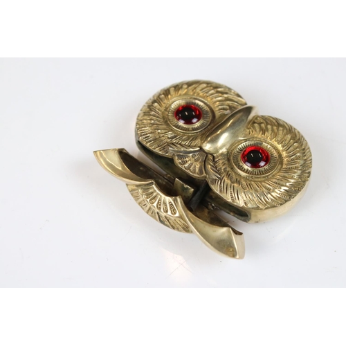 232 - Vesta case in the form of an owl with glass eyes