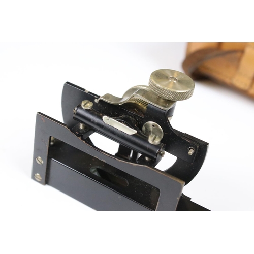 246 - A small group of collectables to include a leather cased Stanley clinometer and a wooden cased brass... 